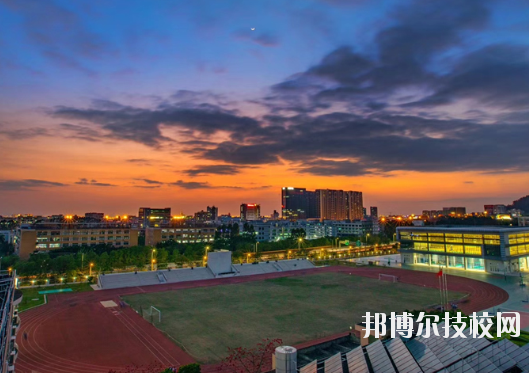 深圳寶安職業(yè)技術(shù)學(xué)校5