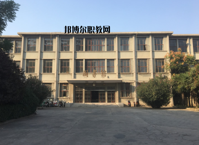 鄭州輕工業(yè)學(xué)校2021年招生辦聯(lián)系電話