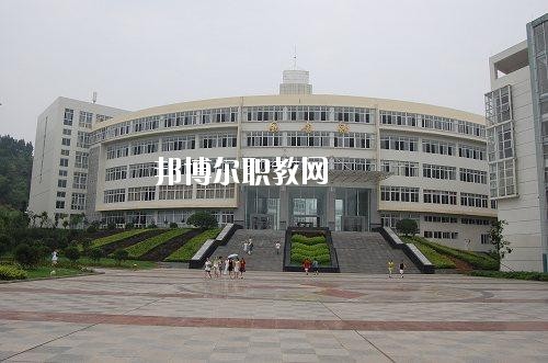 四川建筑技工學校2020年報名條件、招生要求、招生對象