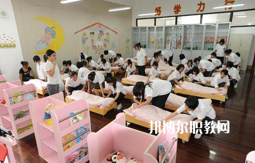 湖北2020年幼師學校適合女生學嗎