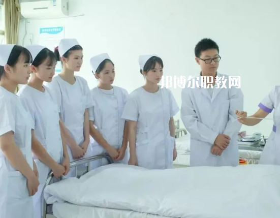 福建2023年女生學(xué)什么中專學(xué)校好